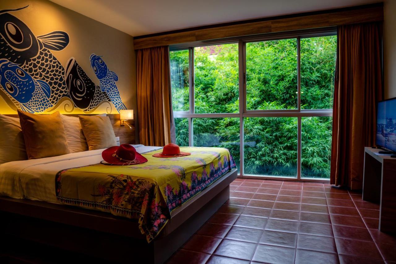 Sino House Phuket Hotel - Sha Plus Esterno foto